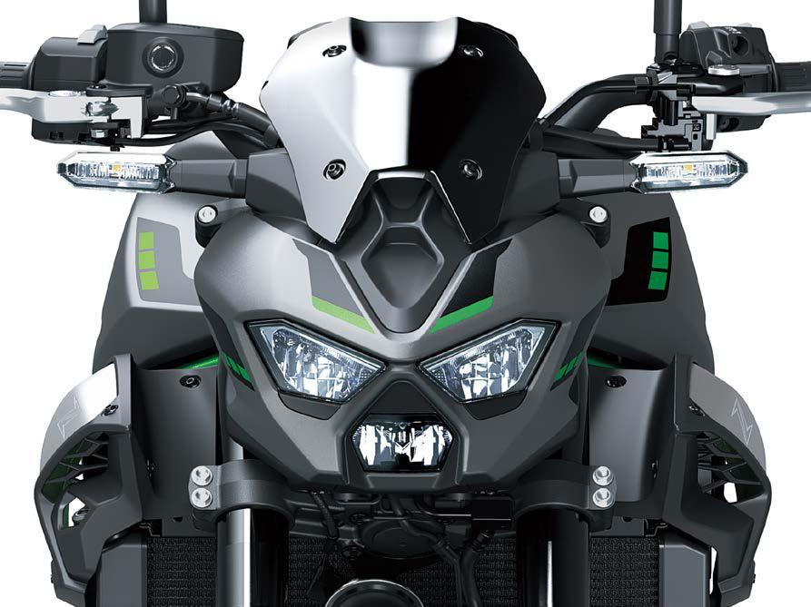 Phares LED compacts et masque lumineux saisissant