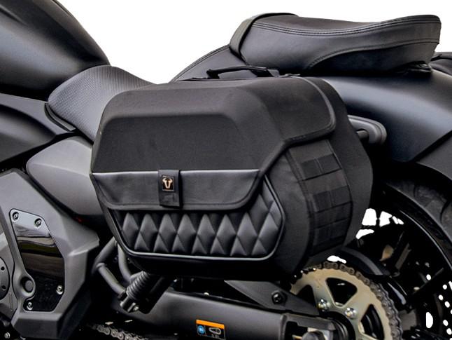Quick-Release Saddlebag System (Vulcan S)