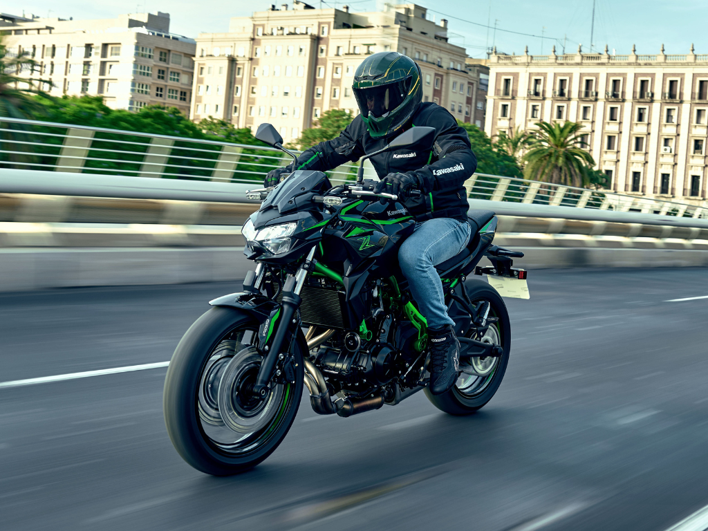 2026_4:3_AEM_Website_Previews_ - 2026_News_Saisonstart_Supernaked_Z650