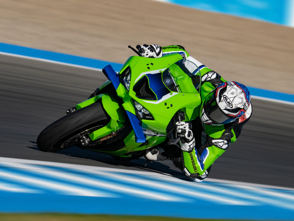 2026_4:3_AEM_Website_Previews_ - 2026_4:3_AEM_News_Saisonstart_Supersport_Ninja ZX-10R