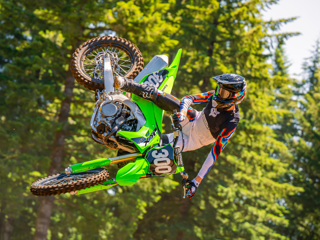 2026_Kawasaki_Web_ - News_Saisonstart_Motocross / Enduro_KX250
