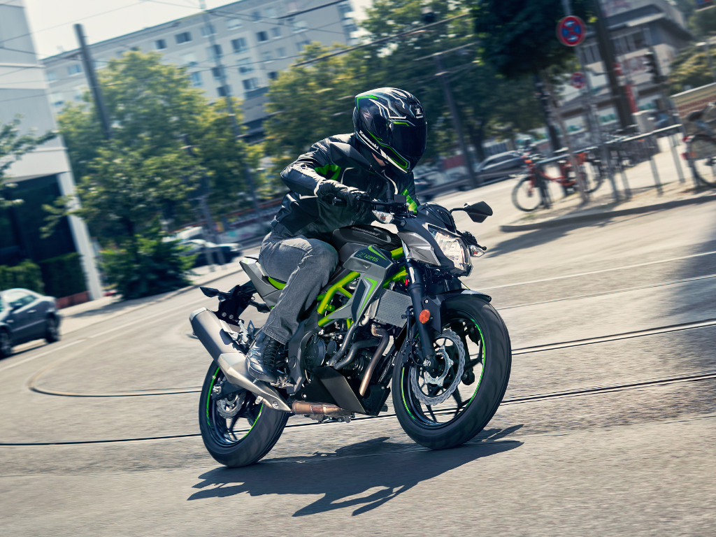 2026_4:3_AEM_Website_Previews_ - 2026_News_Saisonstart_Supernaked_Z125