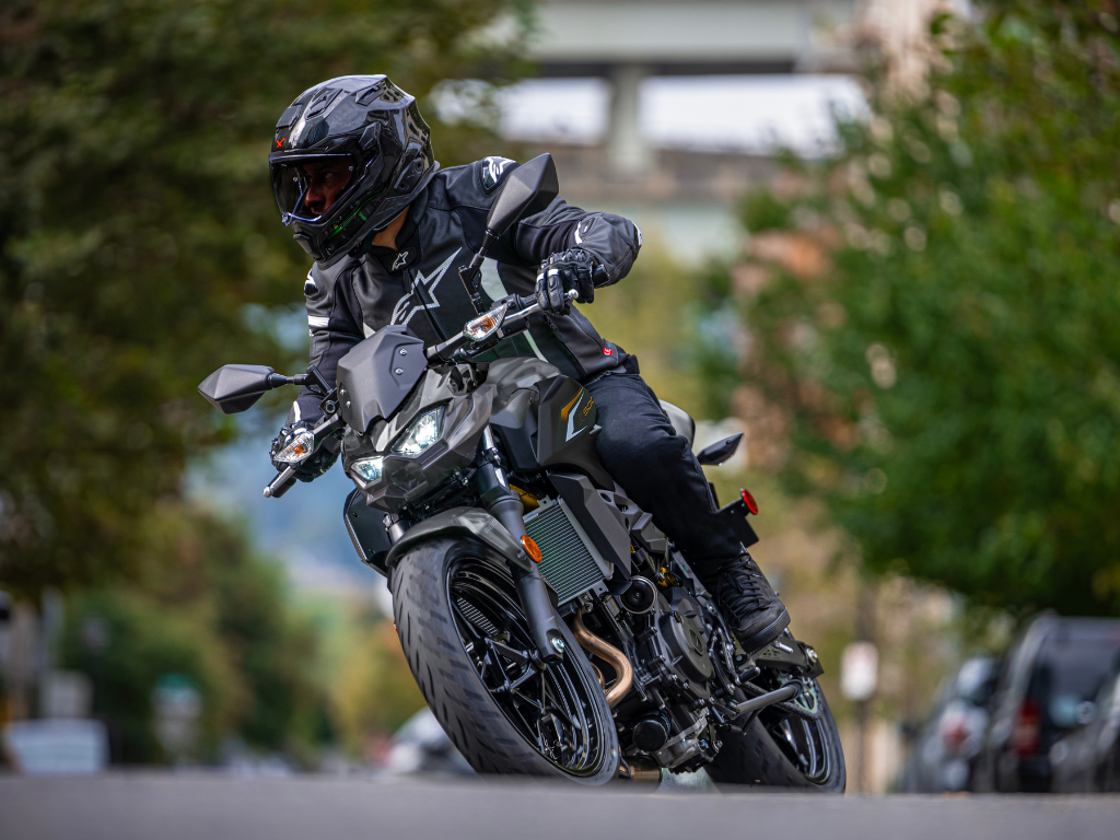 2026_4:3_AEM_Website_Previews_ - 2026_News_Saisonstart_Supernaked_Z500 SE