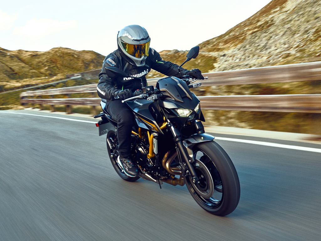 2026_4:3_AEM_Website_Previews_ - 2026_News_Saisonstart_Supernaked_Z650S