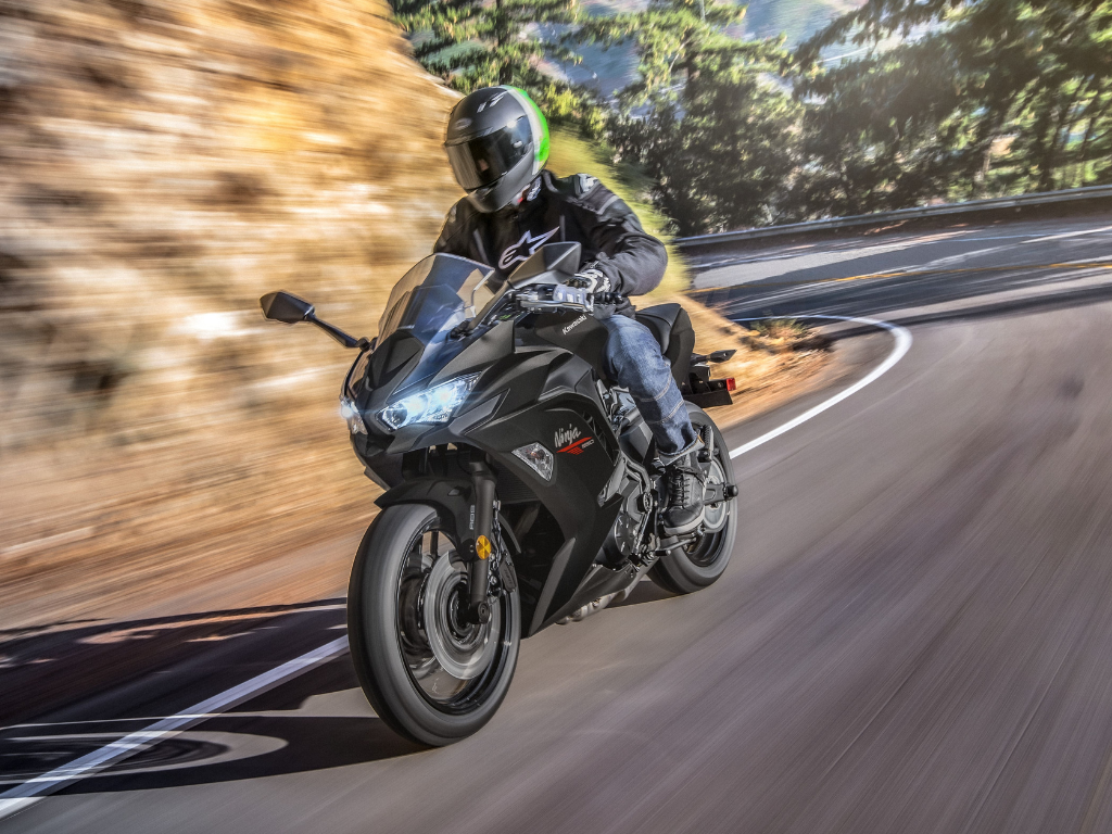 2026_4:3_AEM_Website_Previews_ - 2026_4:3_AEM_News_Saisonstart_Supersport_Ninja 650