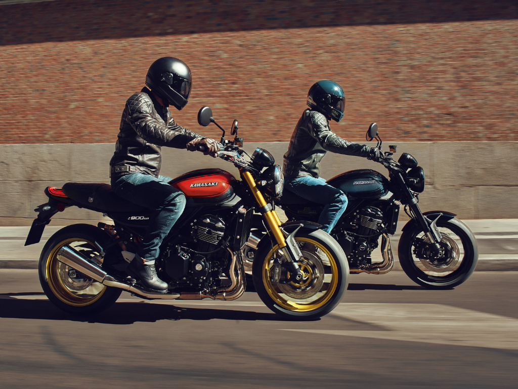 2026_Kawasaki_Web_ - News_Saisonstart_Retro Sport_Z900RS