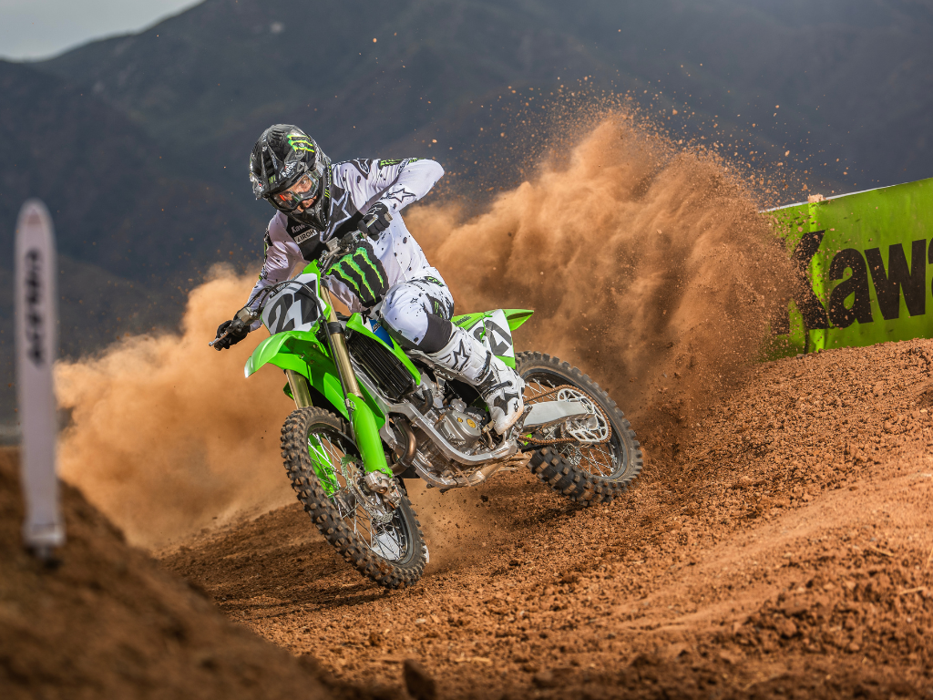 2026_Kawasaki_Web_ - News_Saisonstart_Motocross / Enduro_KX450
